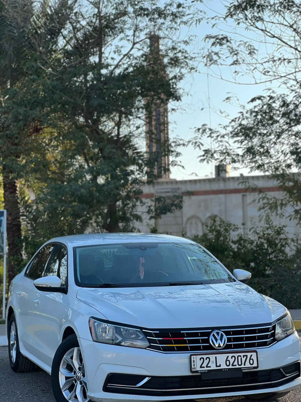 السلام عليكم
فوكس واكن (باسات) 2018 للبيعtsi 
الون ابيض
وارد امريكي حادثها (باب خلفي مصبوغ بلخارج + دواسة)
رقم اربيل 
مواصفاتها 
شاشه كبيره +لمس
كامرة خلفية 
كروس تحكم بالسرعة 
وتحديد مسار 
بدون دواخل وبدون شاصي 
وباقي المواصفات المعروفة 
مكان السيارة ديالى 
السعر  165
رقم :
‏    ‭***********‬
***********
