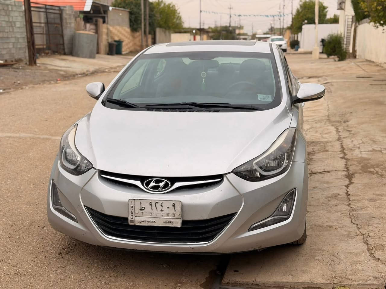 النترا مضلع لون سلفر
رقم بغداد باسمي سنويه باقي سنه يخلص  مشروع وطني 
فول مواصفات 
حساس خلفي  
وبي كوبون بنزين
فتحة سقف
تشغيل بصمة
كير اوتو  موديل 2016
تدفئة  تبريد فول 
كشن سايق وسكن تدفئة 
تثبيت سرعه 
محرك ١٨ 
ماشي 200 km
محرك مامفتوح 
بي  تعديل بارد جوه لايت السكن من ورا موضوح بل صوره
ومعجون يم قبق بانزين  فقط
سعره ١١٧ وبي مجال 
مكاني كركوك
للاستفسار اكثر 
***********
