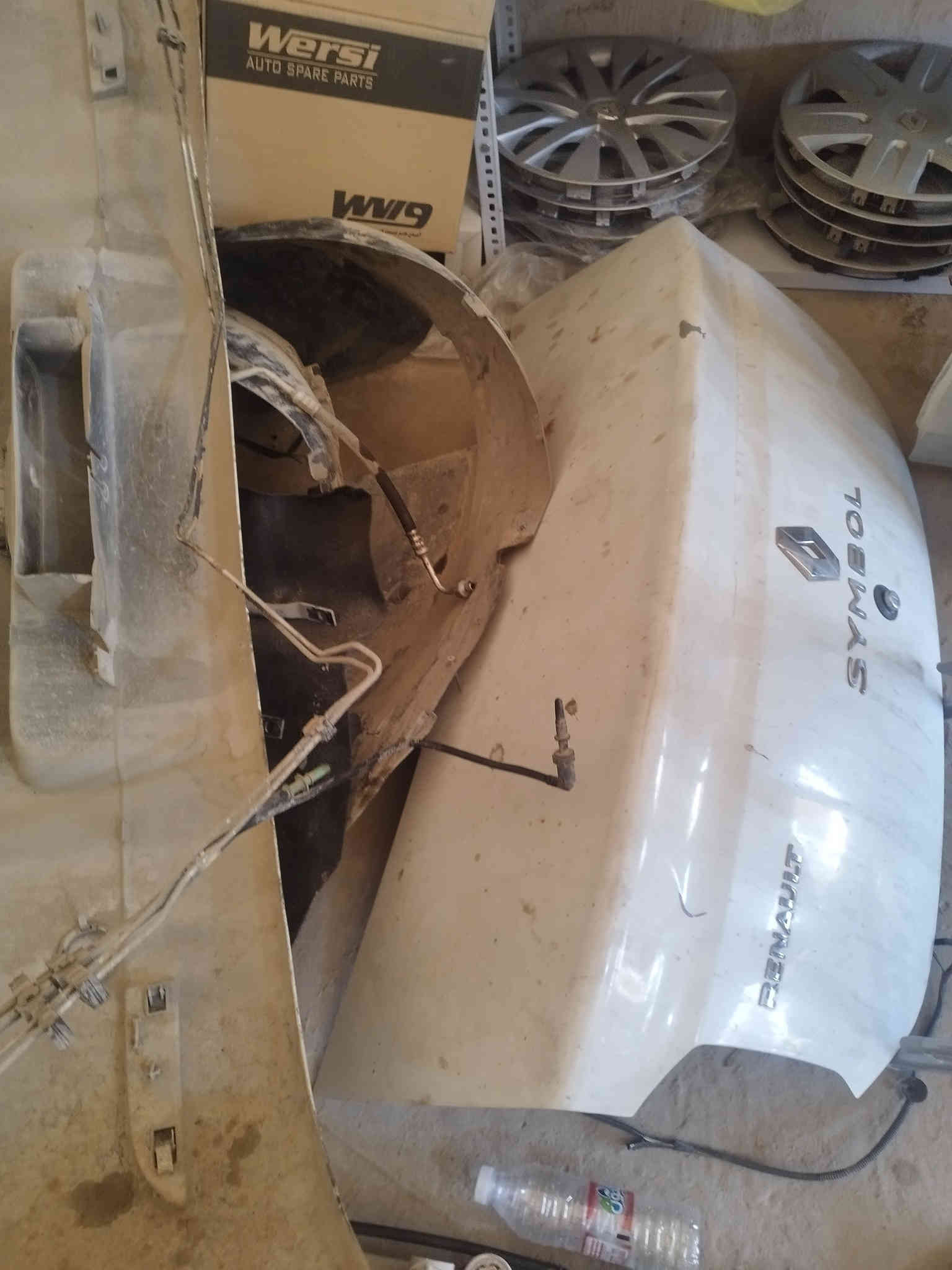 سلام عليكم على بركه الله تم تفصيخ رينو سمبل شنو تريده موجود مكاني ديوانية قضاء  ***********
