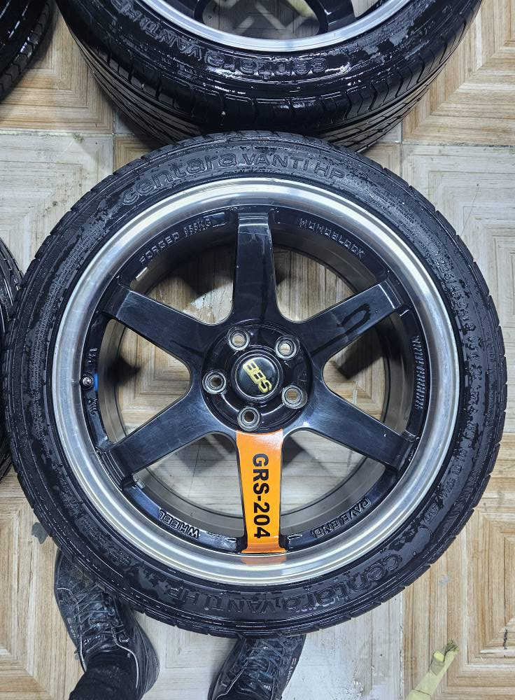 سڵاوتان لێبێت ئەم تایەو ویلانە قیاسی ١٨ یە  بۆ فرۆشتن لۆک لۆکە
OZ تە زۆر تایبەتو دەگمەن  بەشەرتی هەموو شتێک خواری 
لەحم هیچ هیچی تیا نییە زۆر تازەیە تایەشی لۆک لۆکە٢٠٢٥ جە
***********
