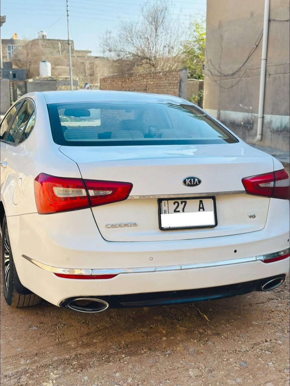السلام عليكم.
كيا كادنزا موديل 2015 خليجي 
بصمة بيبان _ اشاير ترحيب _  اشاير مري _ مري شفط  وحساسات خلفي  _ تبريد قطعتين _ بردة خلفية _ ستيرن _ شفتات ستيرن للكير SPORT_ مثبت سرعة كروز _ تحكم ملكي الكشنات الورة مع حامل اكواب _ تحكم ستيرن كهرباء _  كراسي الامامية كهرباء  _ ويل كب 19 ملكي _ محرك V6 3.5 المرغوب السيارة جاهزة تخم تايرات باتري جديد حدادية جديد كاملة 
السيارة رقم ذي قار  الجديد مشروع وطني وداخلة هزة بسمي مداور ثاني يوم مكاني ذي قار السعر 138 وبيهه مجال 
الاستفسار ***********
