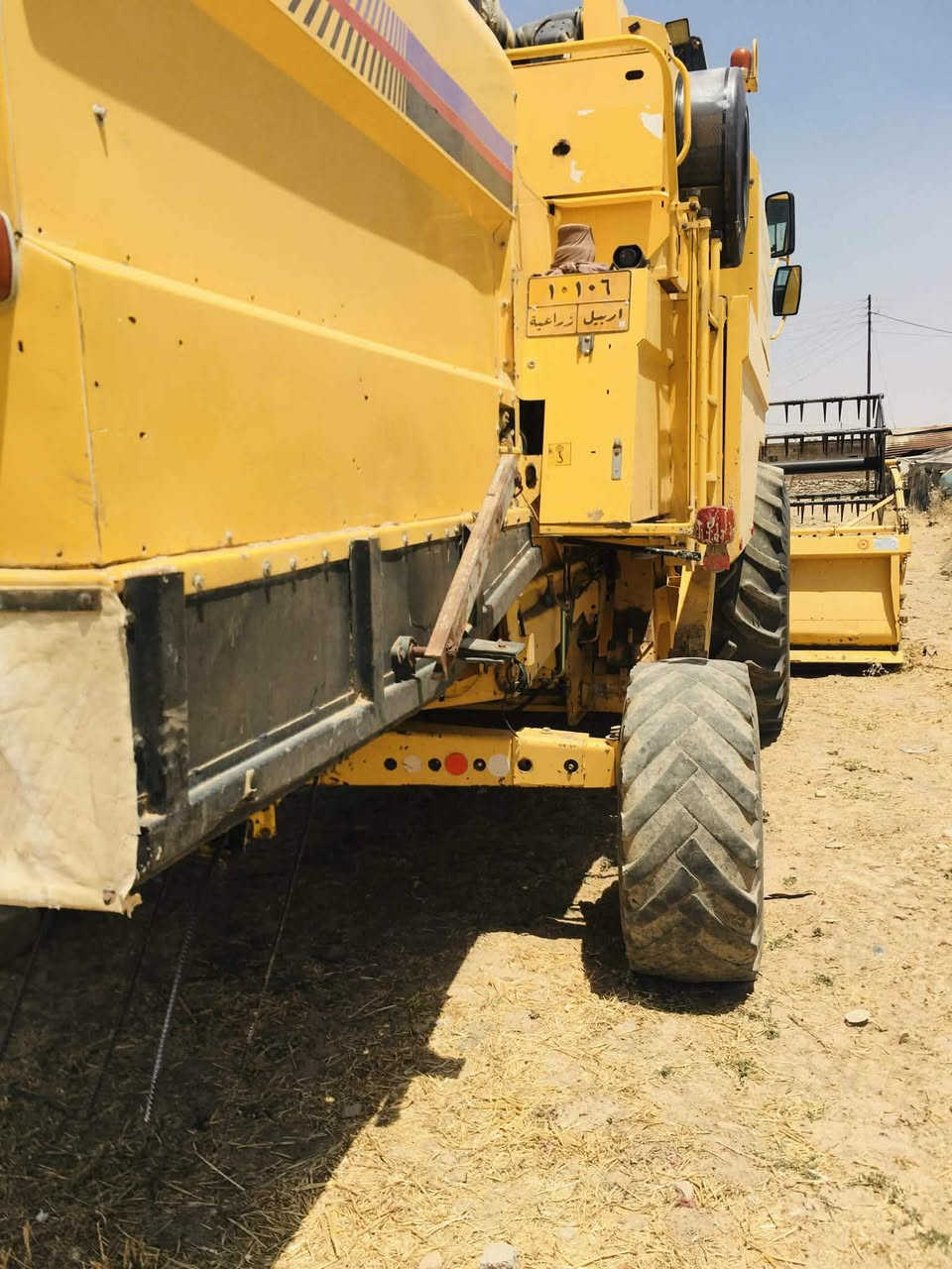 حاصدة موديل 2002 بلجيكي حجم 56 بم ونوزل
هايدرو، دبل درام،  خمسة بلام، هوزن سلايت 

كير محرك هيدرو شرط وضع شركة نظيفة بشكل 

*********** اسيا

*********** كورك واتساب
