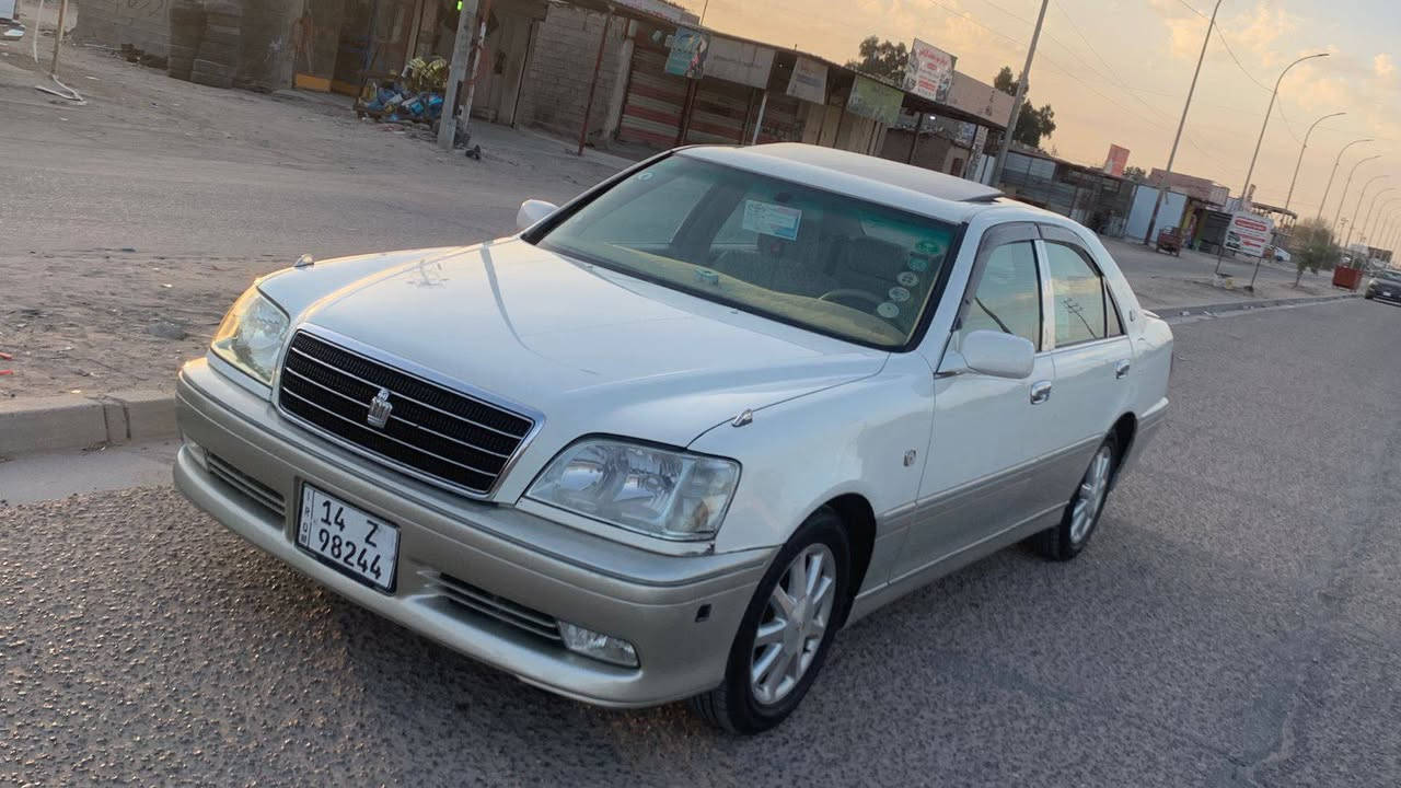سلام عليكم
ملكه جنون موديل 2002
السياره دكمتين+فتحه +مرايه شفط +كشنات اربعه كهربائيات
السعر :145 وبيها مجال 
قرار :48
شاصي 71
تحوير الإمارات 
حداديه جديده 
تواير جدد 
محرك vvt3000 اصل 
مكان السياره البصره خور الزبير 
واتساب :***********
ع رصيد :***********

بيع مستعجل

