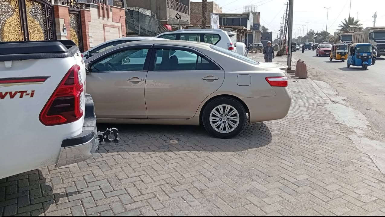 تؤيؤتا كامري 2009. استيراد امريكي ماشي 190m
لمعه الشركه.  . محرك 2400.  مكفول. تبريد ثلج
بي قطعتين رش. من امريكا. بدون حادث. ليبل واحد. عل فحص.    بيها سونار. جديد.  

رقم دهوك باسمي.  سنويه جديده. سعر 108. 
***********.   مكاني بغداد.  الرصافه 🌹
