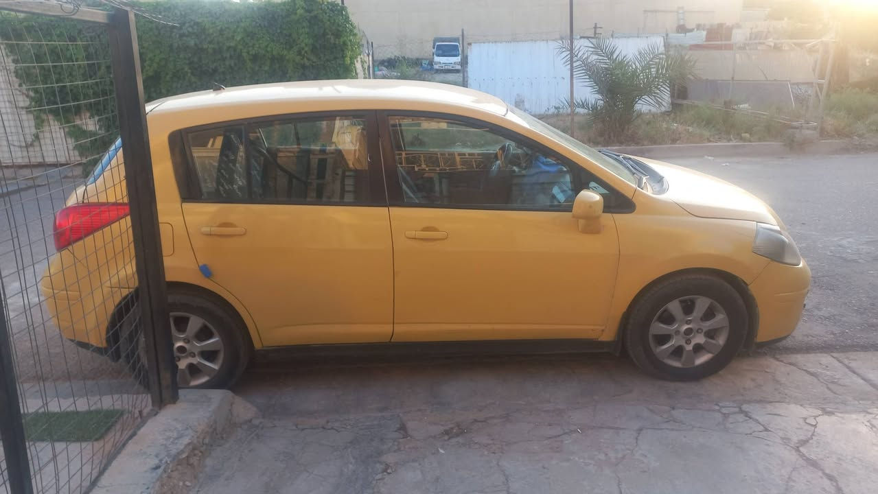 السلام عليكم للبيع  نيسان فيرسا ٢٠١٠ وارد  امريكي  يرادلهه بس تبريد السعر ٥٠ / ***********
