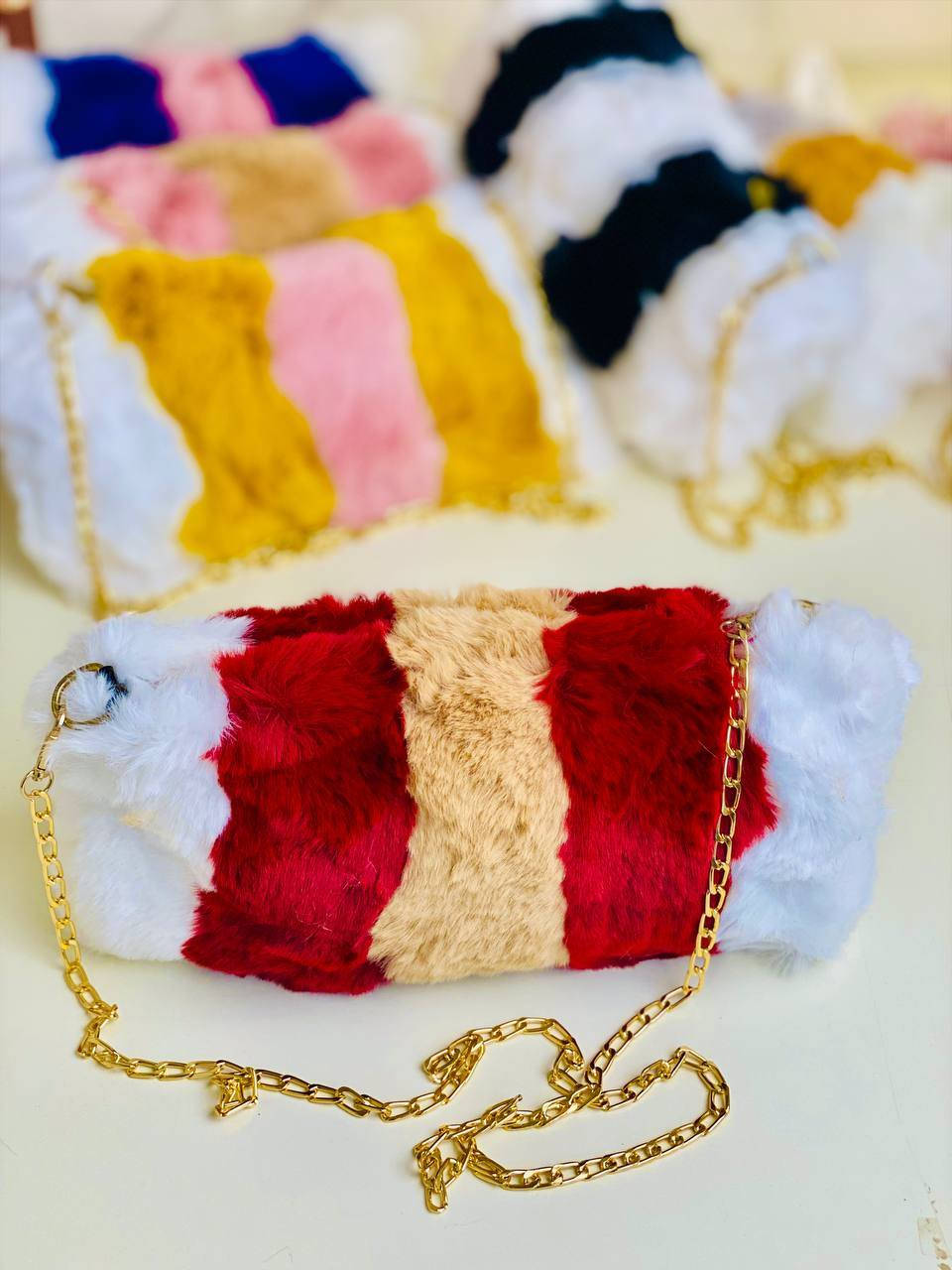 👛ترند الموسم👛

👛ترند الموسم 👛حقيبة لكل انثى انيقة👑 🎁اليك أجمل حقيبة فرو تتناسب مع كل الاذواق💸, الأناقة بلمسة فريدة!  

دزاين جديد لموسم 🎶2026
تركي درجة اولى 🇹🇷💯
كوالتي عالي جدا 👍♥️

🎁متوفرة ب 6 الوان 🎁

السعر 10الف

🚘يوجد خدمة توصيل لجميع محافظات العراق ٤ الاف🚘


**إذا كنت صاحب هذا الإعلان وتريد حذفه لأي سبب، رجاءا أرسل رسالة إلى الدعم الفني**