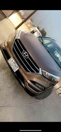 توسان 2016 حادث جدا بسيط جاملغ الخلفي بدون دواخل بدون ايرباك رقم بغداد...