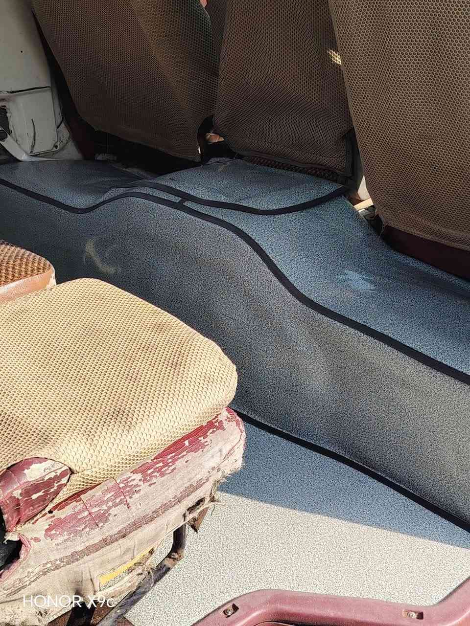 السلام عليكم فوتون 15للبيع الوان مكفوله من الداخل خارج مكينه كير اكسن حداديه تخم تاير سياره جاهز كبل للشارع***********لسعر 75
