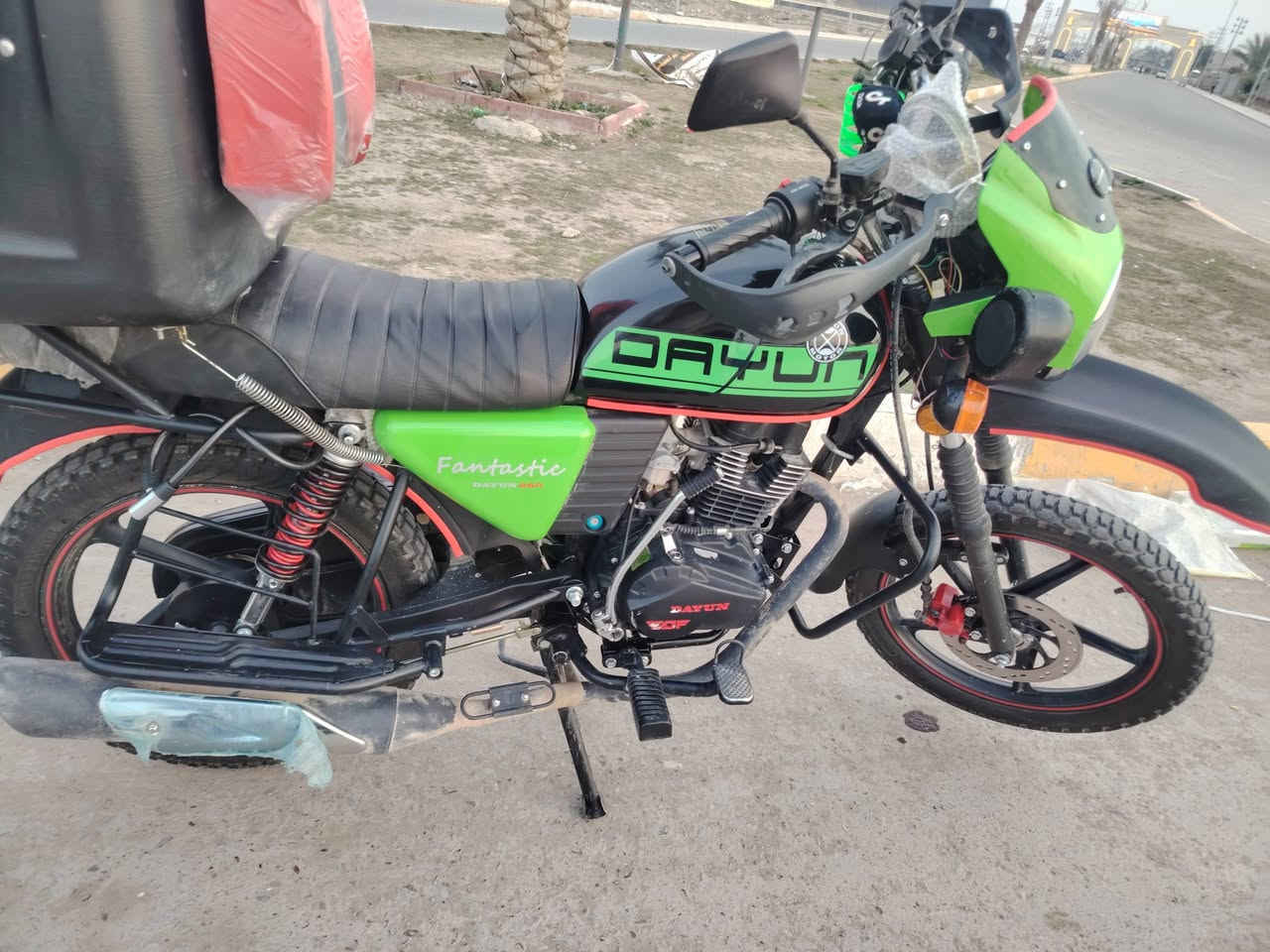 دايوان جبلي مستخدم شهر او اقل
وضع شركه سعر مليون  و500 قفل هوه والبوكس وغراض كامله ما متواجد ع فيس ***********
