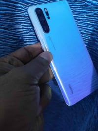 هواوي P30PRO • ١٢٨ • شخط