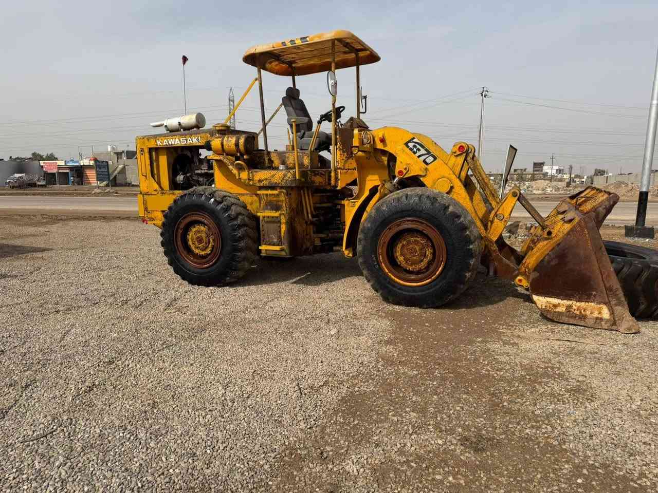 السلام عليكم شفل البيع كاوسكي عادي موديل 81 مابيه اي نقص الرقم واسط اصفر تحويل مباشر العنوان بغداد النهروان *********** ***********
