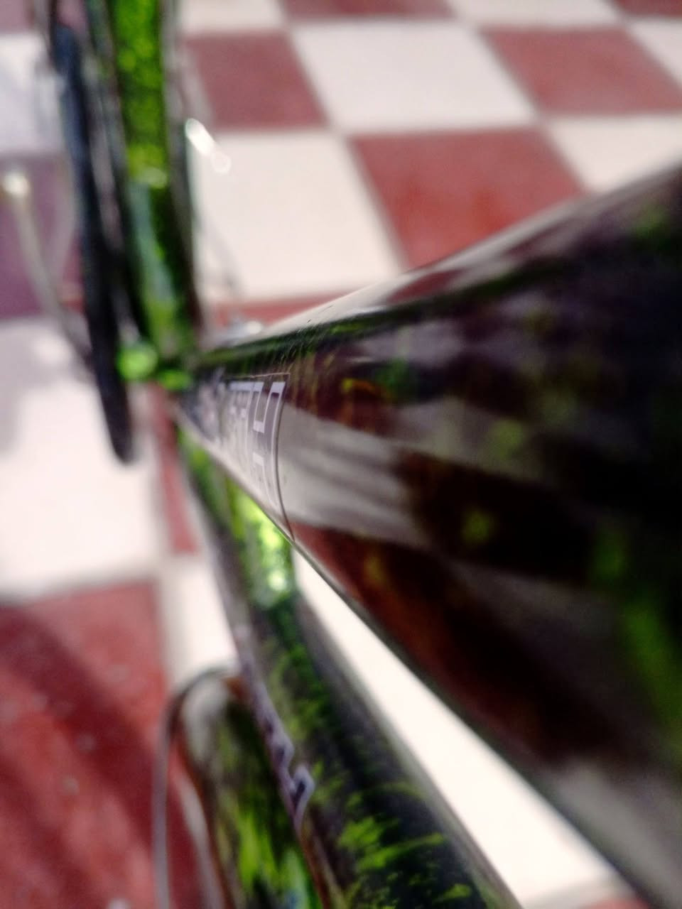 سلام عليكم ورحمه الله وبركاته اخواني باسكل للبيع نضيف موديل 22 نقشه حلوه دبل سيم حجم  25 الستفسار اكثر*********** السعر بلاش 75 وبيه مجال
