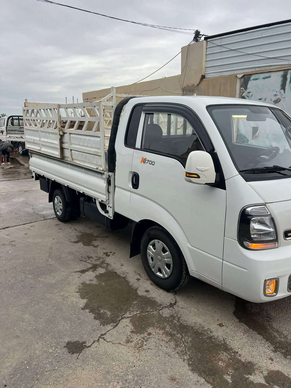 السلام عليكم 
كيا حمل للبيع موديل 2022 مكفوله كفاله عامه
رقم صلاح الدين   مكان السيارة الشرقاط اجميله
كير ومحرك شرط ‏‪
تواير وصدر جدد
ملاحظه السيارة احلى من الصوره 
رقم صاحب السيارة  ‏‪0 782 417 5125‬‏
