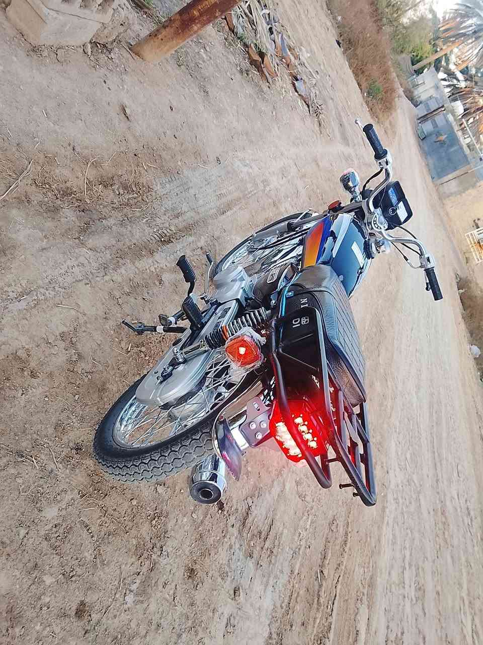 نامه 26 اوراق سكنر 
مكاني بابل سده الهنديه 
سعره 660وبيه مجال 
دراجه جديده
***********
