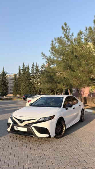 سلام عليكم
Camry 2023 SE GOLD EDITION Night Shade 
كامري 2023 Se گولد ايديشن نايت شيد 

سعر 223 ومجال للشراي 

السيارة ماشية 40 الف فقط 

بيها قطعتين وشويه صبغ (مأشر بالصور ) 
بدون دواخل بدون شواصي (ايرباك فقط ستيرن وتكمة )
جاملغ امامي مع جاملغ خلفي  بجم كبس (بدون حادث بالبجم )
راديترات وشواصي ودواخل كله بشرط

مواصفات
بصمة 
تشغيل عن بعد (شغال ) 
محافظة على المسار 
مانع اصطدام 
شفتات ستيرن 
لايت زينون
لايت اوتو
مناخين تبريد
وضعيات قياده
كشن سايق كهرباء  
شاشة 
ابل كار بلاي 
كشنات جلد 
تحكمات ستيرن
مثبت سرعة
وباقي مواصفات الكامري المعروفة 

رقم تلفون 
***********
*********** دهوك

