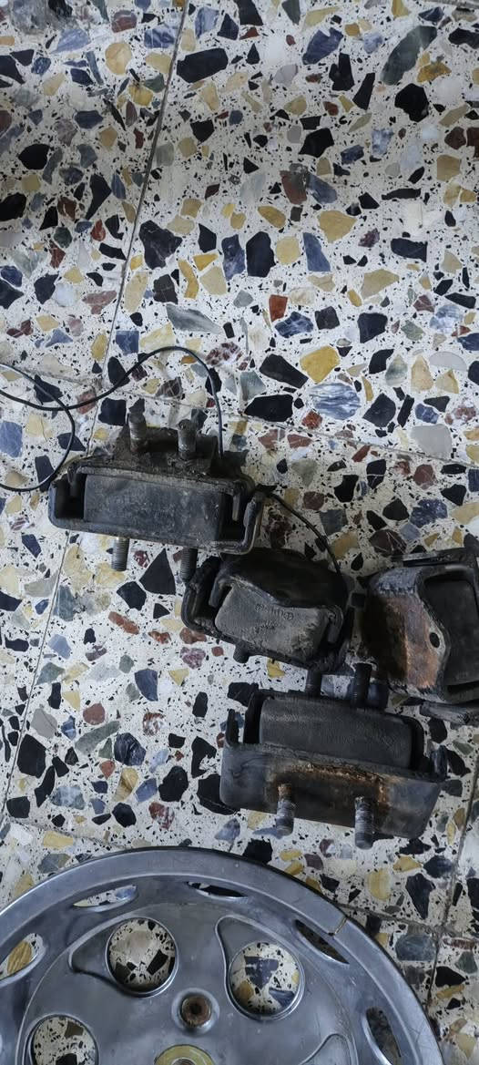 سلام عليكم كبات نيسان للبيع جيالات مكينة نيسان جاملق نيسان شوتة نيسان رقم***********
