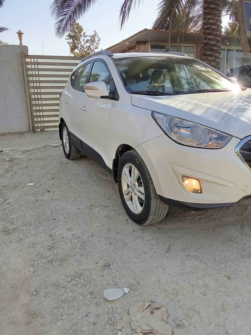 سلام عليكم توسان خليج  للبيع موديل 2014 تبديل بنيد فقط ولباقي كفاله بدون دواخل رقم اربيل دولي هزه وسنويه جديد بسمي شخصيا السعر 135 وبيها مجال مكاني بابل الحمزة الغربي واي استفسار اتصل على رقم ***********
