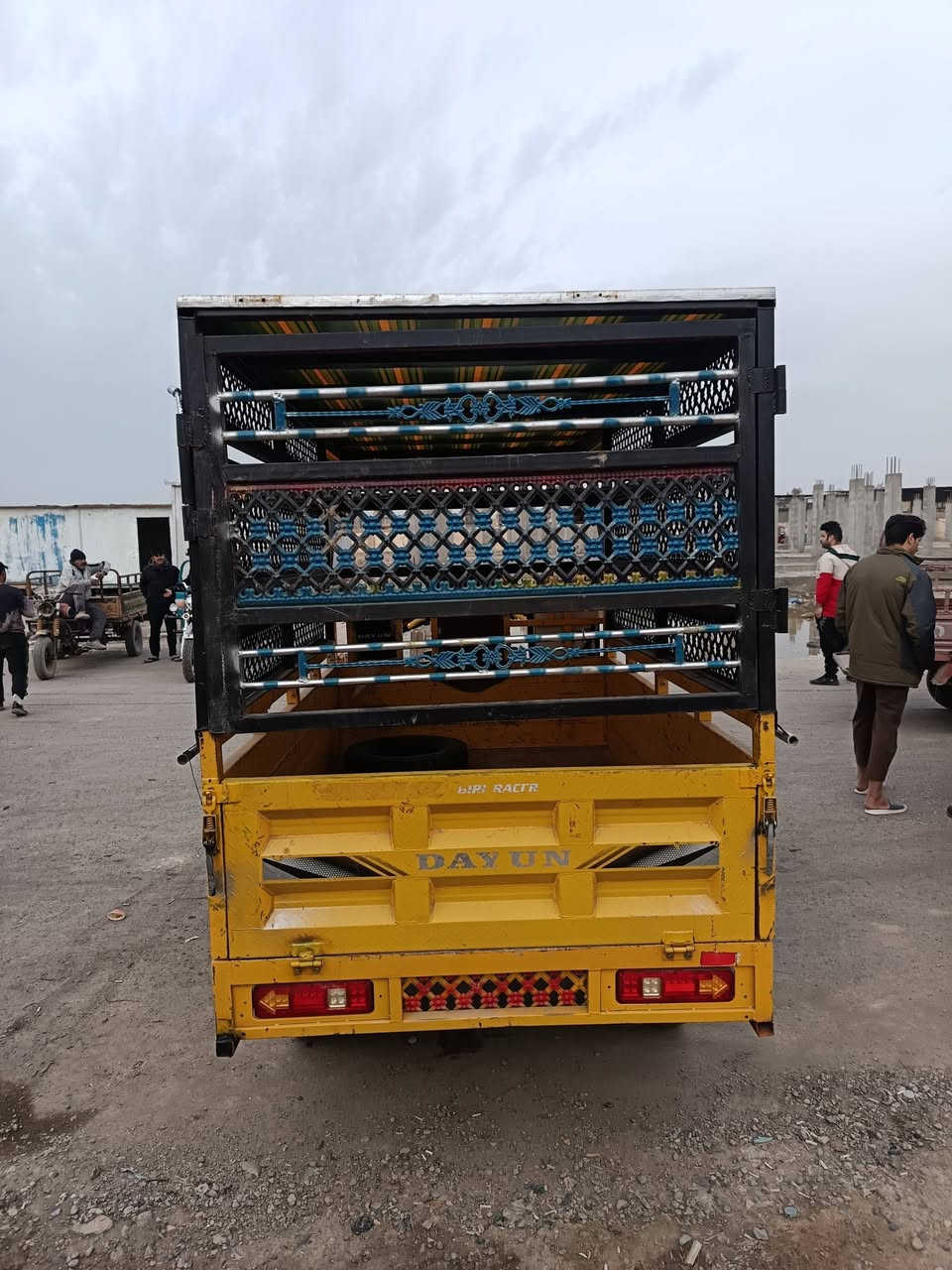 سلام عليكم ستوته للبيع2023اوراق اصوليه متفوعله كمرك معروضه 3مليون مكاني بغداد ***********
