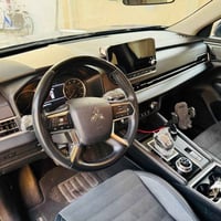 2023 Mitsubishi Outlander, SE ميتسوبيشي اوتلاندر فول ماعدا فتحة  موديل...