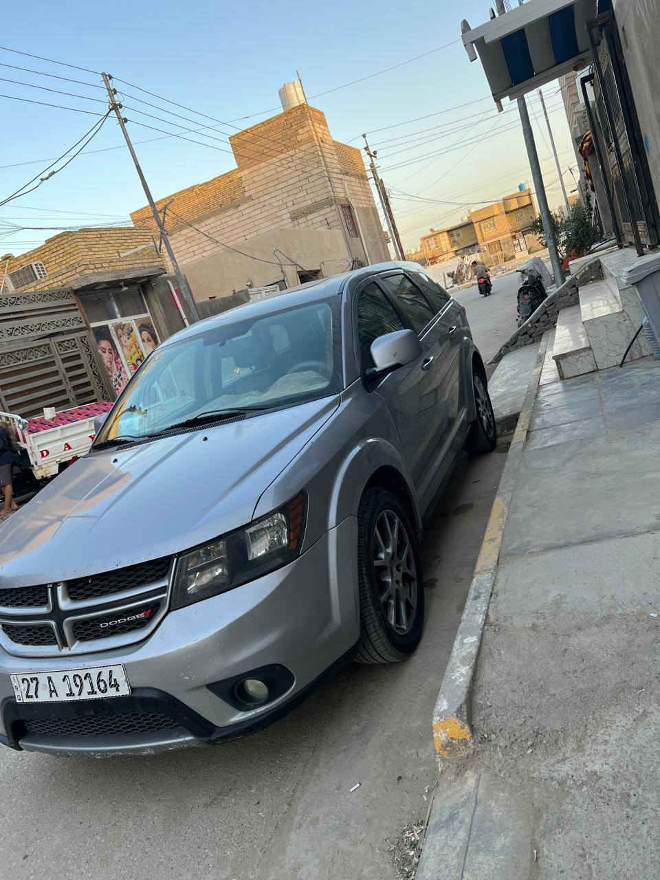 سياره دوج جورني للبيع فول مواصفات بلسنويه مكتوبة فور ويل 6سلندر جاهزه للاخير سعرها 145 وبيها مجال قليل جداً بالصور موجود  فحص كريم حسون ورقم الشاصي
رقم الموبايل ***********
