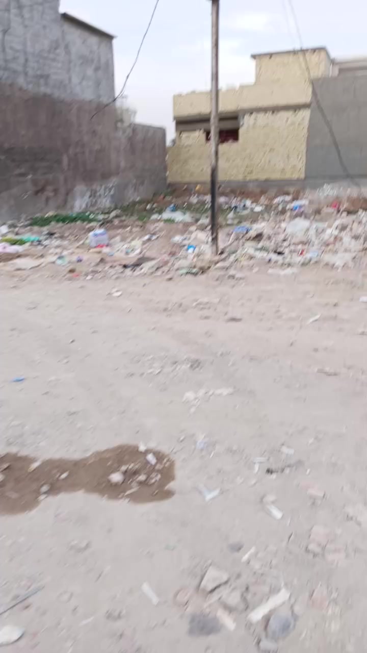 السلام عليكم يوجد هاي القطعه مساحتها 230 متر في ابو غريب حي الشهداء قرب اسواق الغريري منطقة ال6000
تنباع كلها أو 130متر أو 100متر
للتواصل ***********
