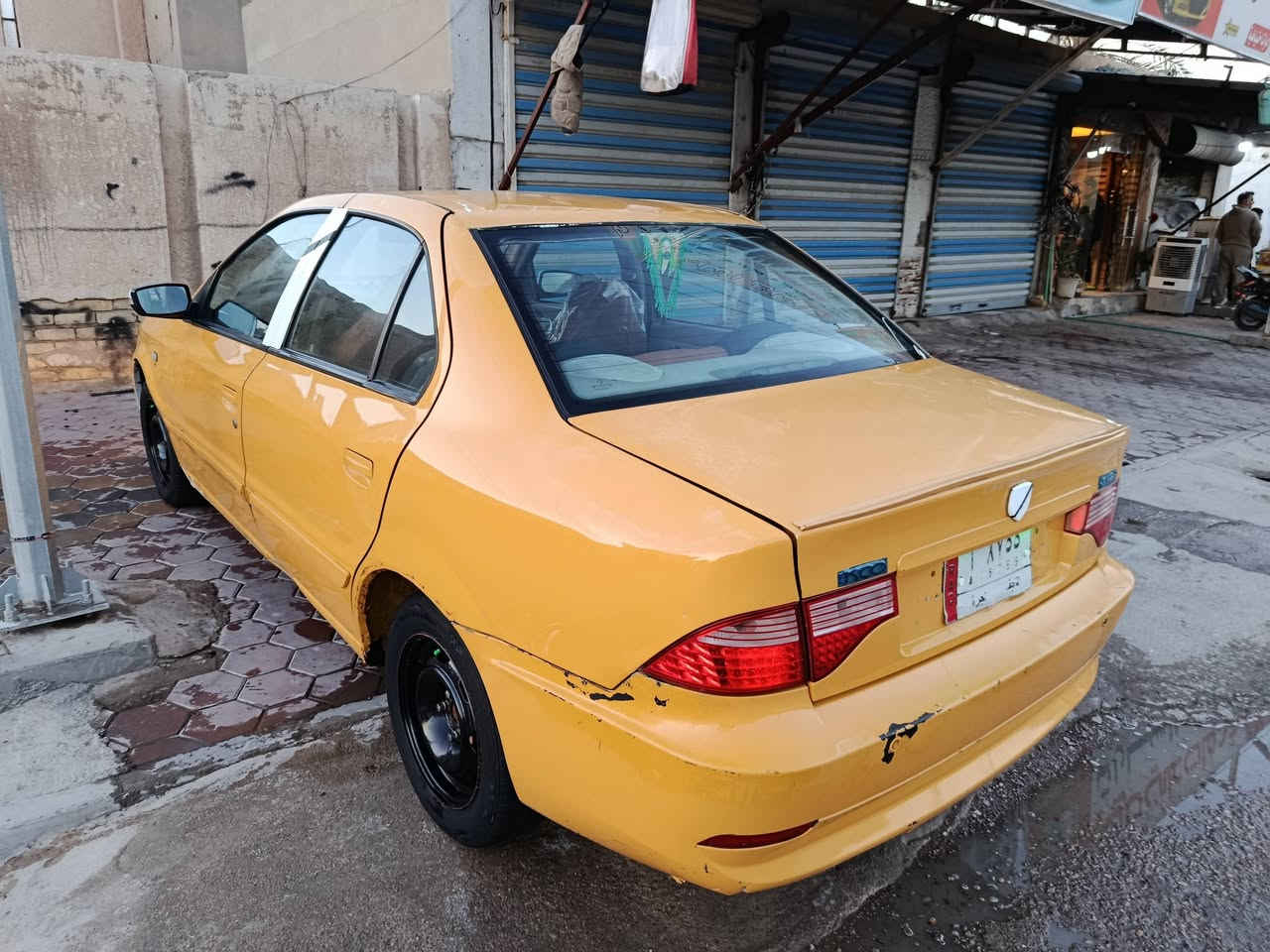 السلام عليكم 
رمضان كريم 
للبيع سمند 
مديل 2011
سنويه 28 تحويل ثاني يوم 
مكينه وكير كفاله كهربائيات كفاله كله شغاله 
منضومة غاز 
تبريد ثلج +تدفئة 
حداده تخم تاير كله جاهزه
كشره كفاله لا صبغ ولا ضربه ومابيه خياس بس الرباع مال الدوس ضالات 
سنتر لو دوشمه سستم صوت كله جاهزه 
المكان كوت مركز مدينه 
***********
