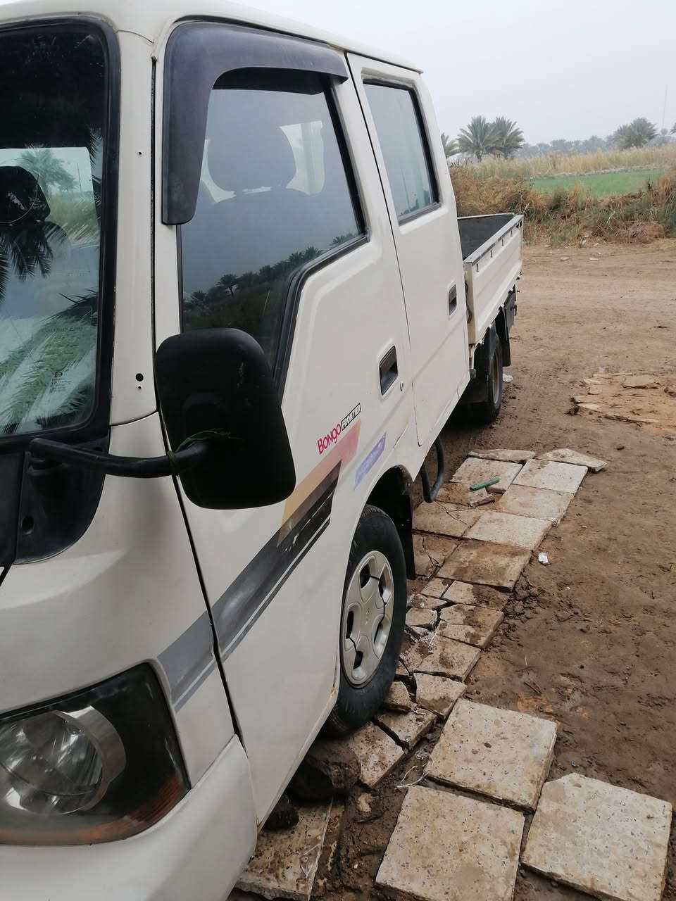 السلام عليكم
ام عيون 2002 رقم بابل السياره مكفوله عام معروضه 90 وبيه مجال مكان السياره الشوملي  الرقم ،*********** وتدللون
