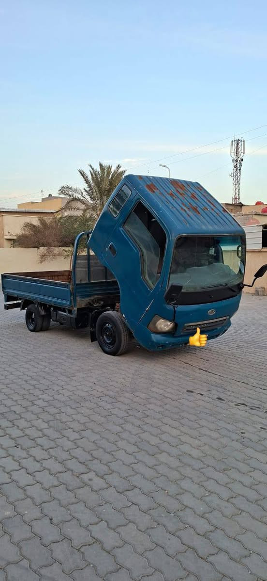 سلام عليكم كيه فنتيرا ام عيون قماره قلاب رقم بغداد مكفوله مكينه وكير وكسن وشاصي ورقم شاصي وحداديه جديده طخم تاير سعر 53وبيه مجال رقم الهاتف ***********المكان البصره
