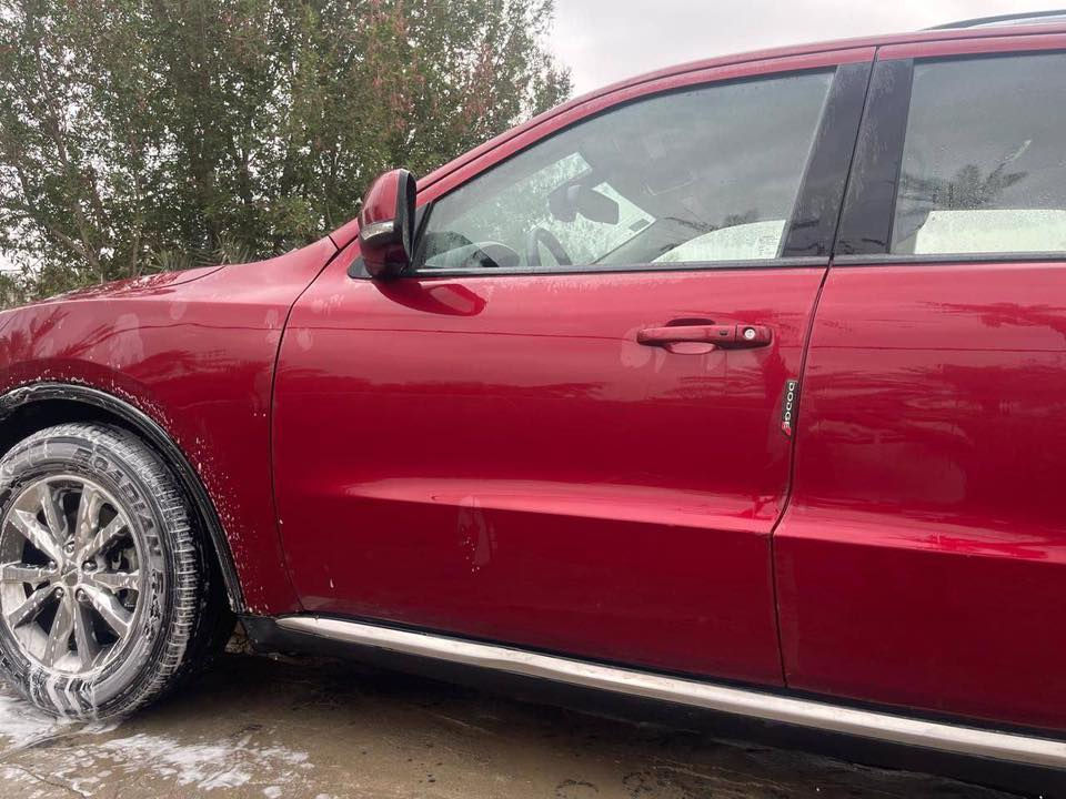 بسم الله الرحمن الرحيم...... اللهم صل على محمد وال محمد
اسم السيارة : دوج دورنكو 
#الفئة:  لمتد 
#الموديل: 2014
#اللوحة: مرقمه بغداد
#السعر_ خاص 
#حادث_السيارة : وارد امريكي بدون حادث بيه بعض التكحيلات
#السيارة مكفولة من محرك وكير
ماشية 200 
_
#الــمــواصــفـــات :-
 محرك 6 سلندر 3600
سنوية جديده 
 كشنات جلد 
 كاميرا دواره ستيرن
 شاشه للتحكم في ايعازات السياره
 تبريد 3 قطع
منافذ USB خلفي
نضام توفير الوقود ايكو 
 سستم صوت متكامل
 تحكم سترين جهتين 
 نضام ABS مانع انزلاق
داخل بيجي  
 بصمة باب 
تشغيل بصمة 
 كشنات تدفئة
كشن تدفئة 
 هيترات بالمري
 جنطه مكانيك
بيع فقط 
السيارة باسمي بمكان السيارة بابل
شاشات بالكشنات
تحكم ستيرن
فتحة سقف
شاشه كبيرة
كاميرة دوارة
شاشة اعطال
رادار 
توقف عند عند فتح الابواب 
اشاير بالمري
تبريد ٣ قطع
محرك ٦ سلندر
كشنات جلد
كشن كهرباء
بصمه ابواب 
تشغيل عن بعد
بيها مجال للشراي
حك الجيه
بيها بعض التكحيلات
السيارة بدون حادث 
مكان السياره بابل الحله 
___
***********
متوفر واستاب 
اللهم صل على محمد وال محمد
