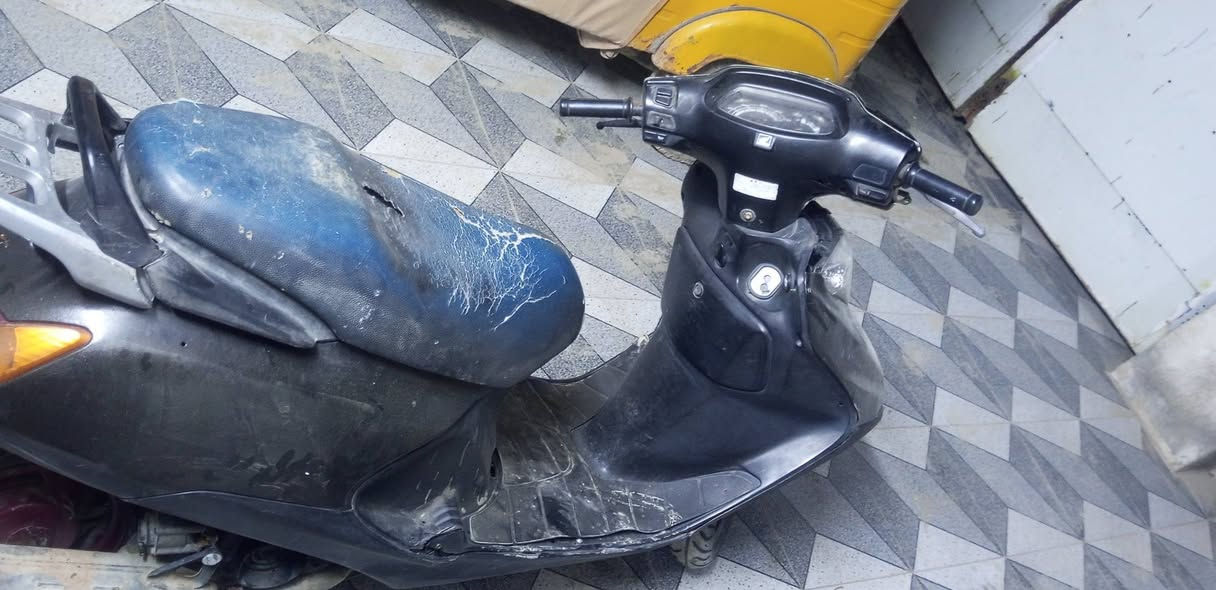 سلام عليكم شباب دراجه سبيسي شركه هوندا ياباني دراجه بيها خيط بخار قيم بلي يرضه الله متواجد خاص بكل وقت🩷


**إذا كنت صاحب هذا الإعلان وتريد حذفه لأي سبب، رجاءا أرسل رسالة إلى الدعم الفني**