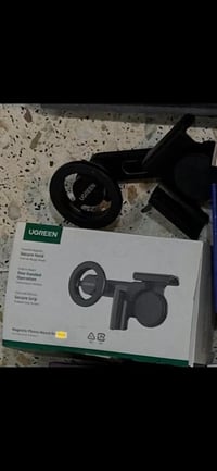 خوذة • تسلا • متوفرة