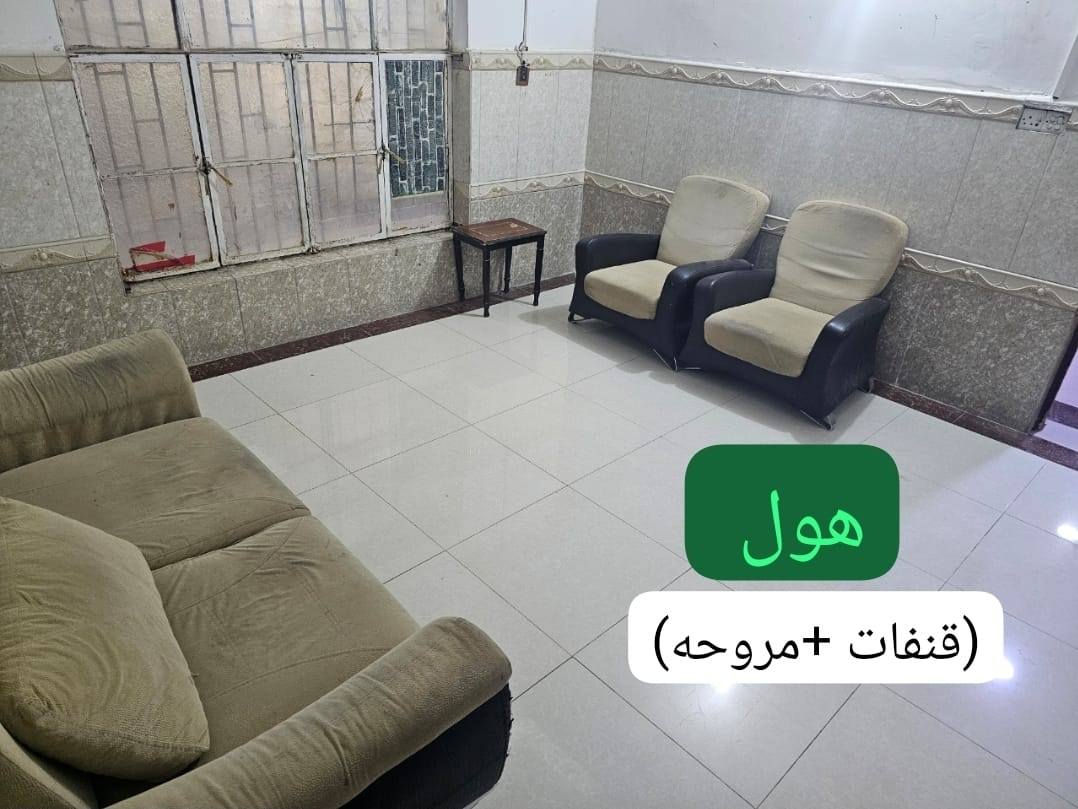 شقه ارضي للايجار
الجمعيات / حي الخليج ٤ قرب شارع بغداد
الشقه ٣ غرف وهول ومطبخ وحمام
تحتوي على سبالت عدد ٢ وقنفات وكيزر وبردات 
مطلوب #عائله #صغيره فقط
السعر مع الكهرباء والماء ٥٥٠ الف 
***********
