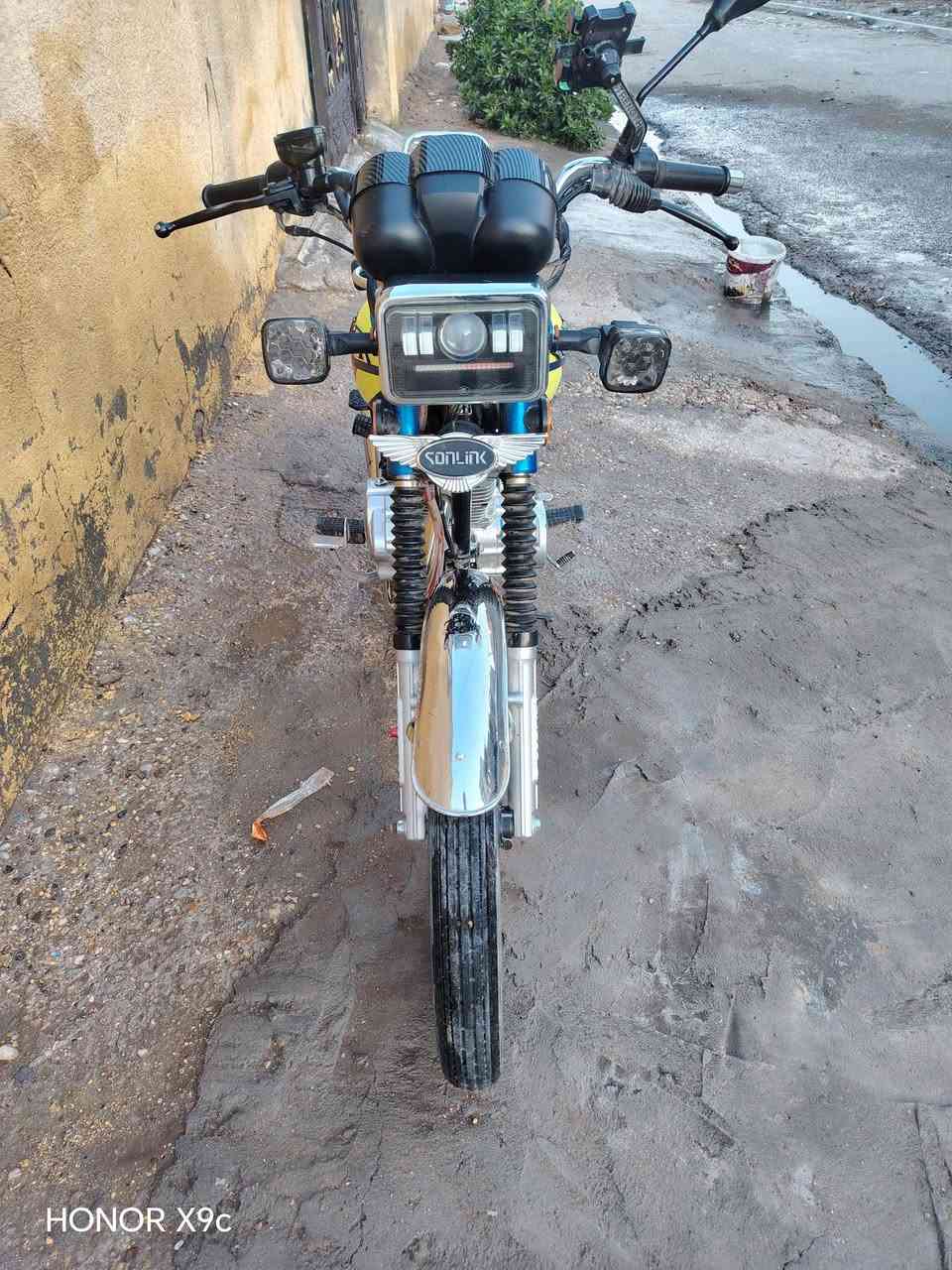 السلام عليكم دراجة إيرانية  للبيع فقط موديل ٢٠٢٥ شهر ٩ ماشية ٩٠٠٠ دراجة نضيفة مكينة ما مفتوحة نكرة سلف 
سعره ٧٥٠ بيهة مجال 
مكان بغداد البلديات 
***********
