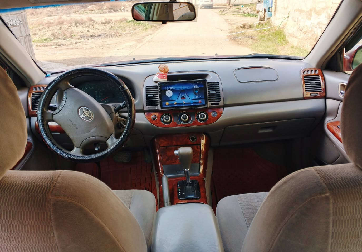 سلام عليكم كامري امريكي 2005محرك وكير وصدر كله جديد مصبوغه عام جماليه رقم سليمانيه شرط التحويل السعر 80وبيها مجال مكان السياره صلاح الدين الضلوعيه باقي التفاصيل اتصال على رقم ***********
