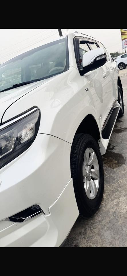 السلام عليكم
برادو  SAS ساز   ماشيه  73 حقيقي 
TXS  محرك 4000 /6 سلندر 
فول مواصفات 
سلايت 
بصمه
دبل تانكي 
كشنات جلد وكهرباء 
سبير تعليك 
اشاير بلمري مري طي كهرباء 
لايت لد بك لايت لد 
فور ويل 
تحكمات ستيرن 
ثلاجه بلجكمجه 
شاشه ابل كامره دواره 
حساس امامي خلفي 
تخم تاير جديد دنلوب اصلي 
باتري جديد 
ملاحضات سيارة 
PDR اصبع بجاملغ خلفي ممبين 
دعاميه اماميه مصبوغه فقط 
باقي سياره مكفول علفحص 
 رقم بغداد مشروع سنوية لل 27 
مكاني بغداد البياع أو تقاطع درويش السيديه 
رقمي 
*********** 
السعر.  405 $ ورقة
