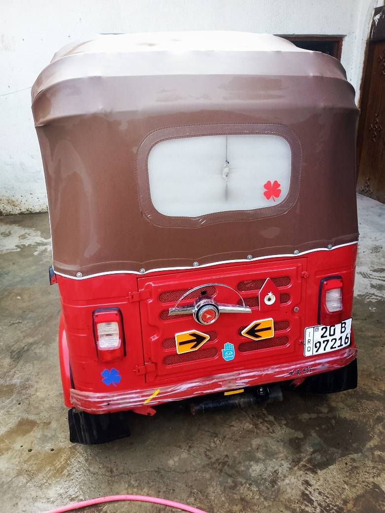 سلام عليكم  خوان تكتك البيع موديل 18 شهر 10 تكتك خير من الله ربع ما ذب عليه مصبوغه صبع عام. جماليه و الدوسات معمره و مدوشمه كامله محركه عشرين التكتك مرقمه رقم نكليزي رقم و سنويه بسمي الله شاهد ما متعوبه  نضافه فول مكاني ديالى بعقوبه هاذ رقمي موجود واتساب و رصيد خابر و تدلل ***********
