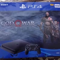 موجود بلي 4 مهكر الذاكره 500كيكا  يحتوي على عدة العاب منها  god of war...