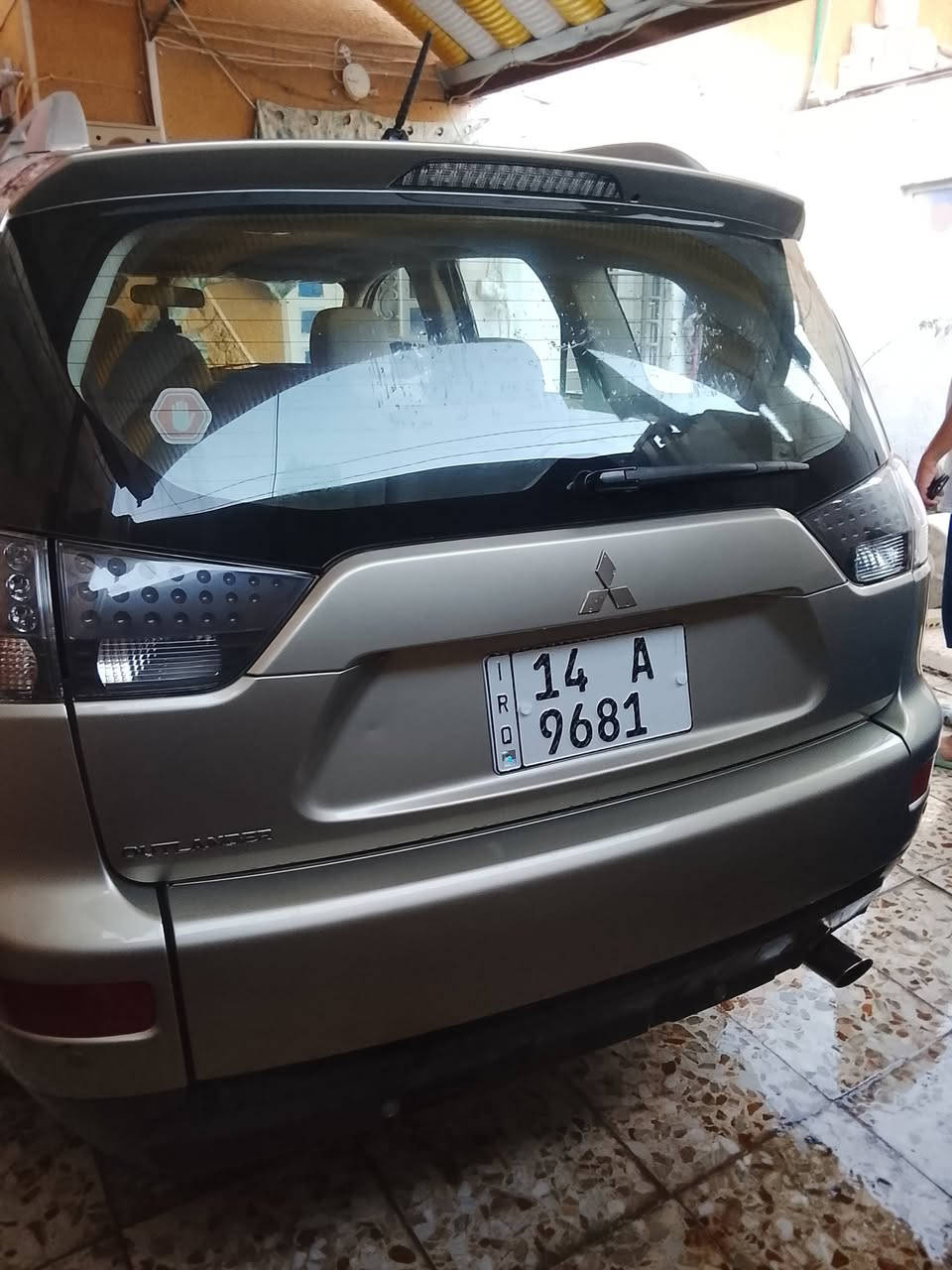 سياره رقم انكليزي جديد  مشروع وطني بسمي السياره تداور بأي محافضه رقمه بصره موديل 2008 السعر 95وبيه مجال
للاستفسار ***********
