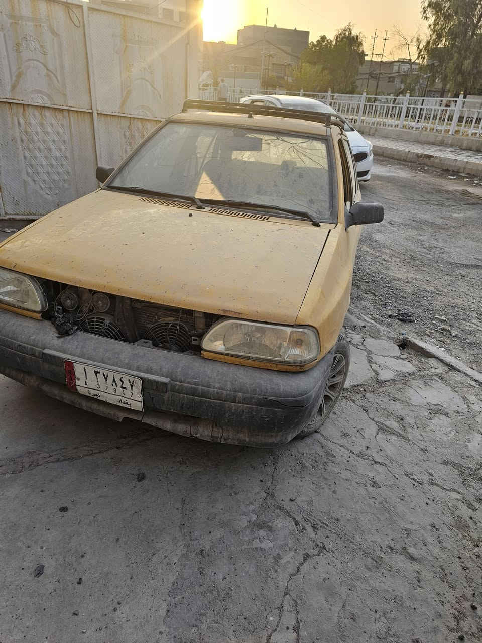 سايبه للبيع كوم حديد  اصولية عليها هيه وغرامات السياره شغاله 
مثل ما موضح بل فيديو هل موجود خابر وتدلل مكانها المعلمين رقمي ***********
