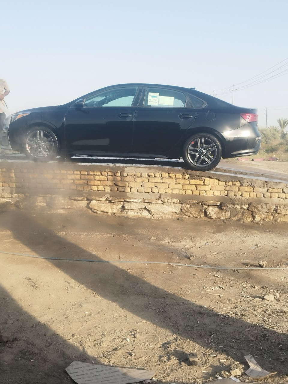 السلام عليكم
فورتي موديل 21 امريكي رقم مثنى 
سياره فول مواصفات مفوله ماعدا الفتحه
بصمه تشغل +ابواب
محرك 2000 محرك كير مكفولات ماشيه 47 سياره نضيفه كلش
والاستفار اكثر اتصل ***********
السعر134وبيه مجال
م
