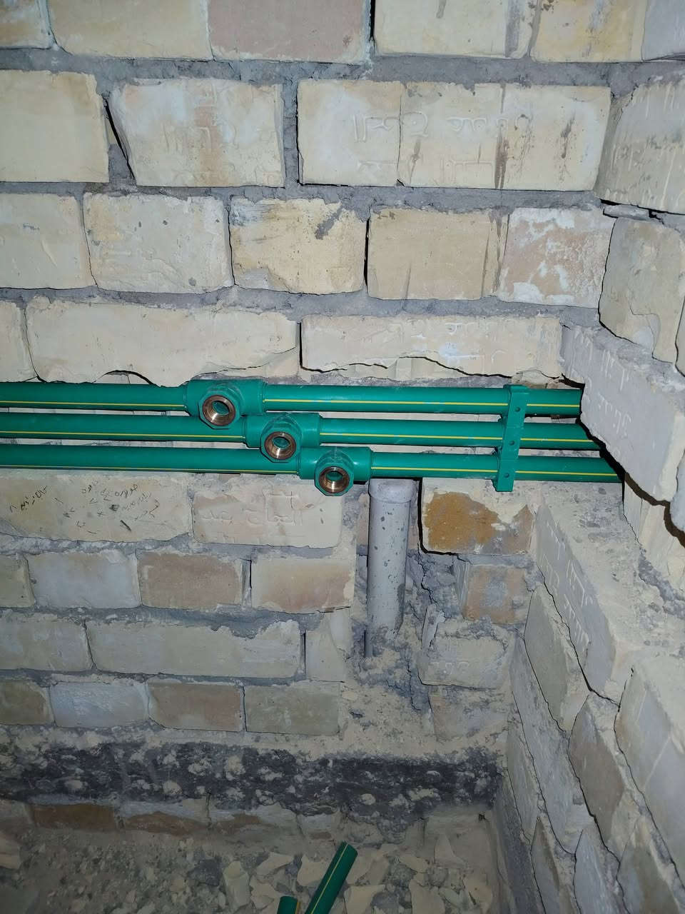 رمضان مبارك عليكم احبتي 
شي بسيط من عملي ان شاء الله ينال عجابكم.
باقر للتأسيسات الصحيه
***********
***********
