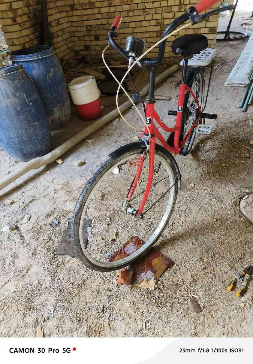 باسكل سياحي للبيع
حجم 26
ال باسكل هوه وجنبزته شنو بل صوره الك وياه عينه
المكان بصره قضاء المدينه قرب الجسر الجديد السعر 100 وبيه مجال بسيط 
التواصل ***********
