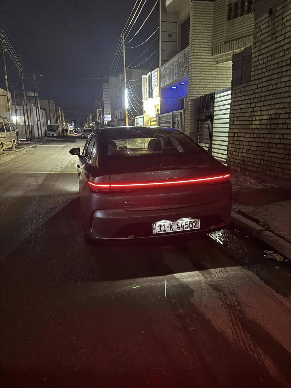 بي وادي ديستروير 2025  كارت بصمه بلكن هايبرد بتفويله تمشيك 1500 كيلو
ملاحظه ملحقات السياره اصليه كارت اصلي + شاحن اصلي + منفاخ + فوم معالج تاير + بصمه
مثبت لوحات سنويه باسمي
محرك 1500 هجين تنفس طبيعي هايبرد + بانزين + شحن ذاتي + شحن خارجي
بصمه تشغيل + تشغيل عن بعد
السياره مرتبطة بذكاء الصطناعي حسب قيادتك تصرف بانزين
كير ماوس
فتح باب كارت انفسي
تبريد قطعتين
شاشه قلاب + كار بلي
جلد ابيض
بكلايت ليد متصل اشاره خلفيه نشره لكزز
لد + اشاره ليد لايت + لايت زينون
هاندر بريك بصمه + اوتو هولد
تشغيل فقط لمس للبريك
حساس خلفي + كامره خلفيه
حساس ظغط اطار
لايت اوتو
اشاير مري
ويل كب حجم 16 كروم

+منضومة لدات داخليا 4 بوب ودشبول 
+لدات جوة داعميه و بل بنيد 
تخم لايلون للكراسي سياره كامله صارها بحدود الشهر
لاستفسار ***********
