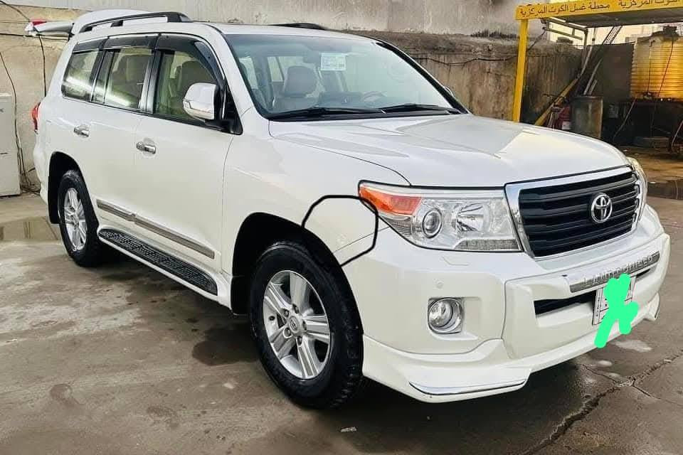 السلام عليكم
لاندكروز موديل 2012 للبيع
السياره نظيفه وكير ومحرك كفاله
بيه رش صبغ  مسافه صغيره بالجاملغ عكس السائق موضح بالصوره
تخم تاير Dunlop وبطاريه جديده
سنويه ولوحات جديده
رقم بغداد
السياره باسمي
للاستفسار الاتصال ع الرقم
***********
