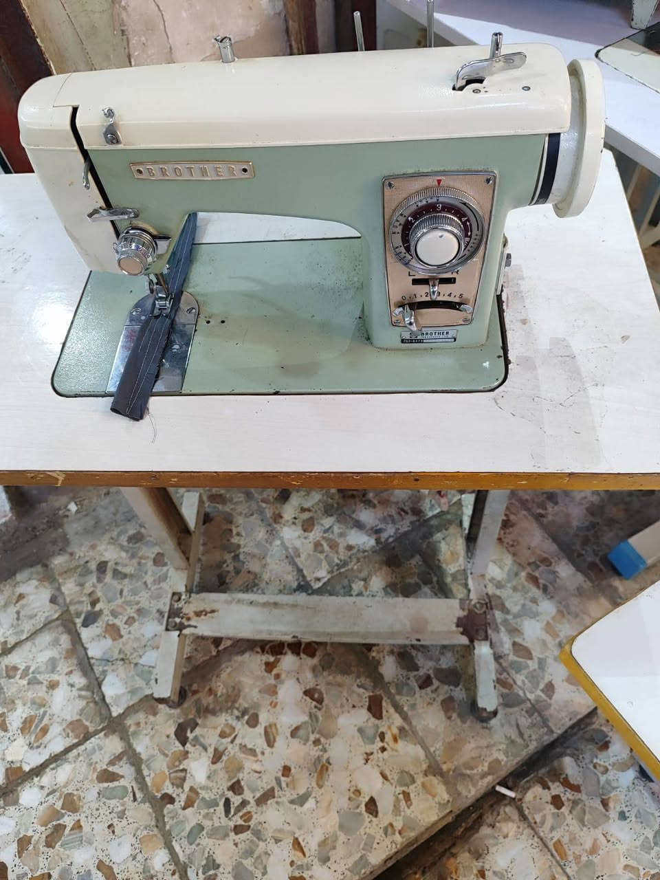 مكائن للبيع نضيفات جداً تجي تكلي وتشوف وشرط عل اخياط تاخذه 
سعرهن كلهن 450
رقم ***********
مكان بغداد الدوره ابو دشير
