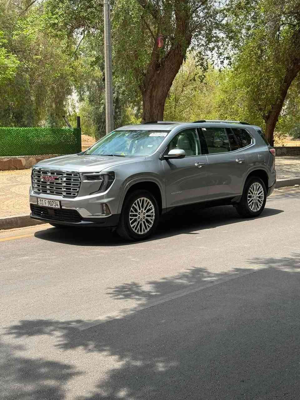 جمسي اكاديا دنيلي موديل 24 شكل الجديد يعني 25 السياره ماشي هسه صارت 7700 ميل يعني ما ماشية هواي ومواصفات الدينالي معروفه:
دخول ذكي (بصمه) 
تحكم ستيرن تدفئه وتبريد 
تحكم الكشنات كهرباء وخزن ميموري وتدفئه وتبريد للكشنات الاماميه والخلفيه 
3 قطع تبريد 
فتحة سقف بانورامي 
الصندوق كهربائي 
4 وضعيات قياده 
المرايا الجانبيه كهرباء 
رادارات 360 درجه مع مانع تصادم وتحديد مسار 
وكامرات 360 درجه 
شاشة كبيرة الحجم 
اللايتات الاماميه والخلفية لد مع كشافات ضباب ايضاً 
ويل حجم 20 
الدواخل كريمي مع جوزي 
منافذ شحن 3 قطع مع شحن لاسلكي 
المحرك 4 سلندر 2500 تيربو 328 حصان 
حادثها بنيد ودعاميه وبيها PDR شبرين بحافة الصندوگ وحادثها ما واصل راديتر كلش حلو 
وسعرها 365 ورقة وبيها مجال للشراي 
سيارة كلش حلوة ماشالله وجاهزة وبالواقع احلى بعد
*********** فقط واتساب 
*********** اتصال 

……. للبيع او المراوس بأقل …….
￼
