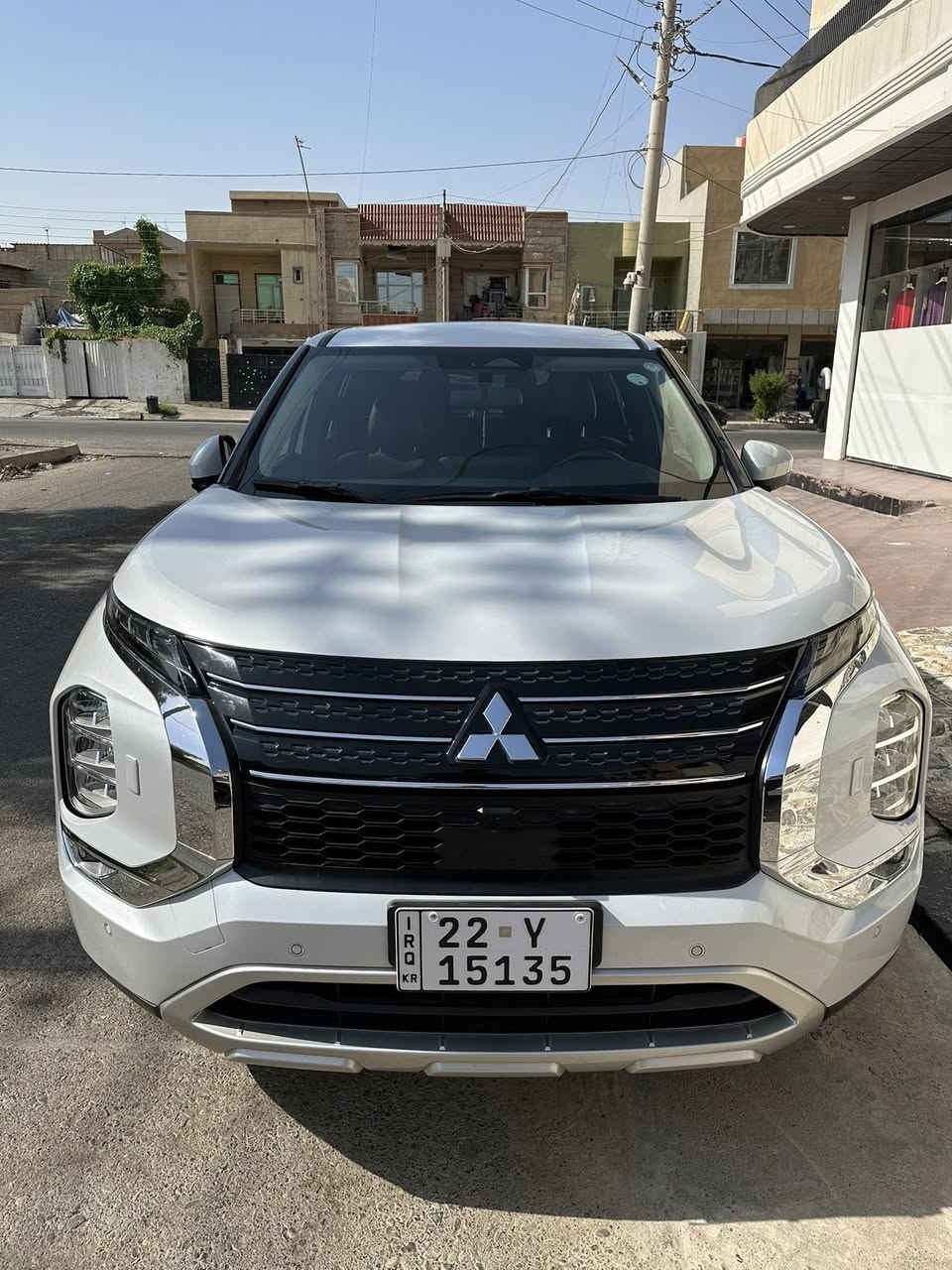 Outlander مستەربۆشی ئاوتلاندر 2024  SEرەنگی سپی
رەقم بەناوی خۆمە 
سەیارەکە پێشو پشتی کەپس
تەنها 45000kmرۆشتوە زۆر زۆر خاوێنە
مواسەفاتەکانی
 فول مەواسەفاتە بەصمە  شەغال ۷ کورسی 
360پلە کامیرە  دەبل ئەکسل 4×4  لاید دبل عدەسە  
-لایت لید - راداری پێشەوە  -راداری پشتەوە
 -راداری خەتی جادەی  - راداری سوکان -
تعدید سورعە - کوشین جلد
و شامۆ تبرید لمس - ویل کرۆم 
شەش سەماعە - شاشە-گەورە 
دوگمەی سپۆرت - تراکشن 
‎7مۆدی لیخورین 
‎سندوق شەفت 
‎ئۆتۆ ستۆپ 
‎مەکینە 2.5چوار پستۆن   
‎زۆر مواسەفاتی تر فول فولە 
تەنها  بە پیدی ئار چاکراوە یەک دوو شوێنی   یەک پارچەی نە گۆراوە
***********
