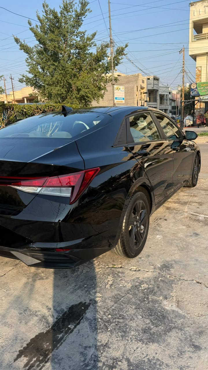 سلام عليكم
النترة موديل 2021
مواصفات نص فول
1-بصمة
2-حساسات خلفية امامية جانبية
3-تحكم ستيرن جهتين
4-كروز كونترول + مثبت مسار
كير او مكينة كفالة 
صدر جديد 
تخم تاير جديد 
باتري جديد 
حادث قطعتين جاملغ اليمين بل عراق 
حادث الوارد ربع بنيد او بارد بل جاملغ اليسر خفيف
حادث ما واصل للدواخل موضح بل صور
***********
اتصال فقط
