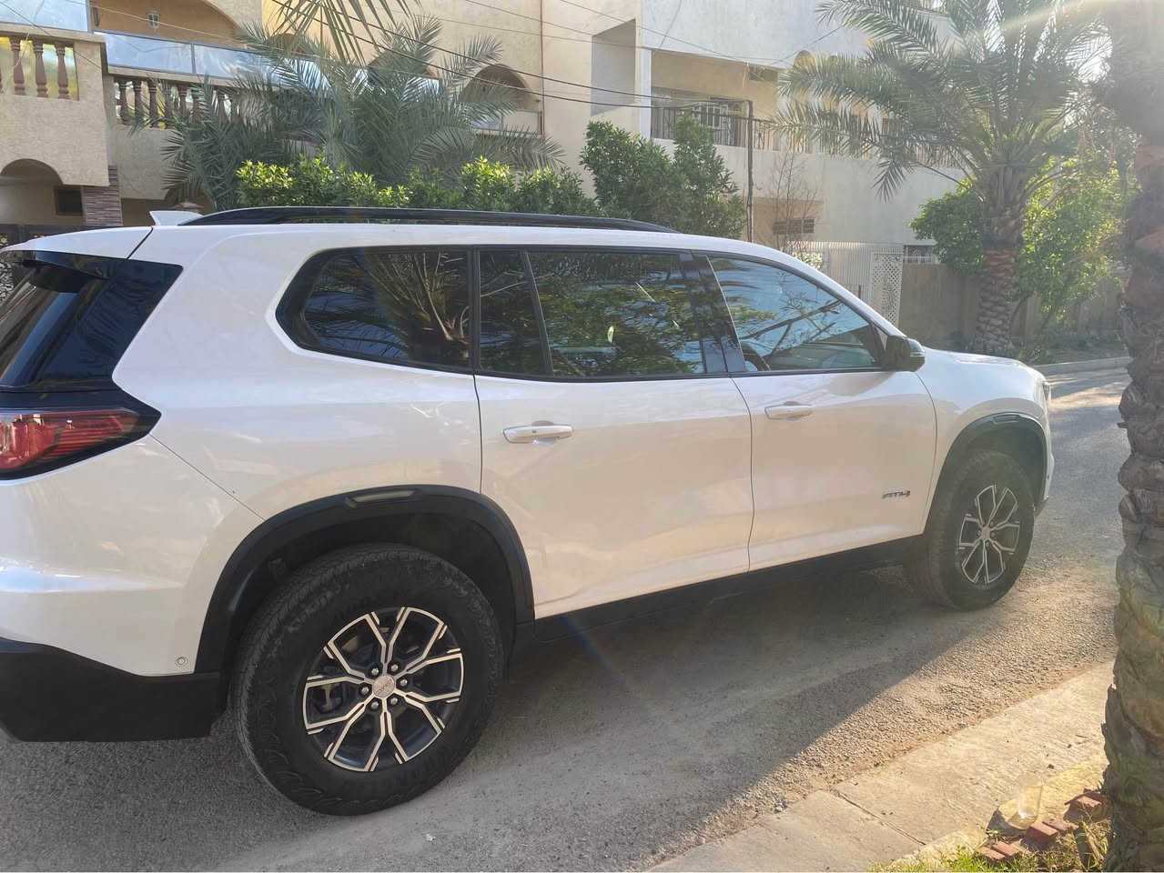 سلام عليكم

الى عشاق الفخامه واصحاب الذوق الرفيع

جمسي اكاديا AT4.   2024

GMC ACADIA AT4

7 راكب سياحي كشن منفصل 

كاميرات 360 درجة

ماشيه ١٧ الف

شفتات سترين 

حساس جسور وانفاق 

رادارات امامية وخلفية وجانبية 

توقف ذاتي 

 حساس نوم قياد

تشغيل عن بعد 

حساس اطارات 

شاشة كبيرة

كير 8 نمر 

وضعيات قيادة نورمال /سبورت/اوف رود

دفع رباعي 

محرك4 سلندر 2500 تيربو 

328 حصان و442 نيوتن عزم وعزل راقي

تسارع راقي ما يعادل مكينة 3600 

شاشة داتا شو 

شحن لاسلكي

جنطة كهرباء شفط

كشنات جلد

حرة بإسمي بغداد شرط تحويل ثاني يوم

حادث فقط دعاميه اماميه تبديل وشويه بارد بالجاملغ 

رقم التليفون *********** بغداد, العراق
