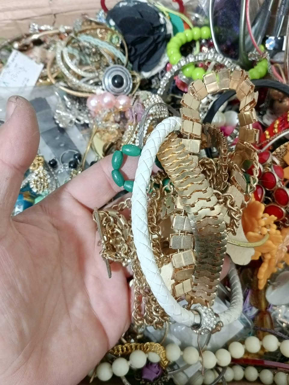 اكسوار اروبي مشكل كامل مكس بلو سمول مستعمل  عقود اساور حلوق مشكل كامل  فقط1.75دينار وخمسه وسبعون قرش كيلو قطعه فلس تطلع كميه محدوده للحجر 0791142784 اقل كميه 50دينار وتوصيل مجانا  الكميه محدوده جدداد 0791142784واتس


**إذا كنت صاحب هذا الإعلان وتريد حذفه لأي سبب، رجاءا أرسل رسالة إلى الدعم الفني**